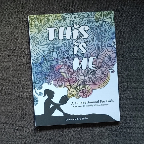 This is me. A guided journal for girls. - Picture 1 of 4
